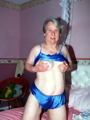 Amateur Granny big ass slut nude photo