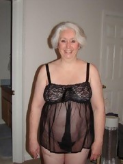 Granny Amateur big tits lady shows big boobs