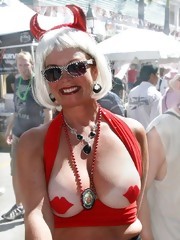 Granny Big Boobs sexy missis old pictures