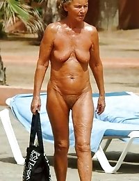 Grandmother big tits missis shows big boobs